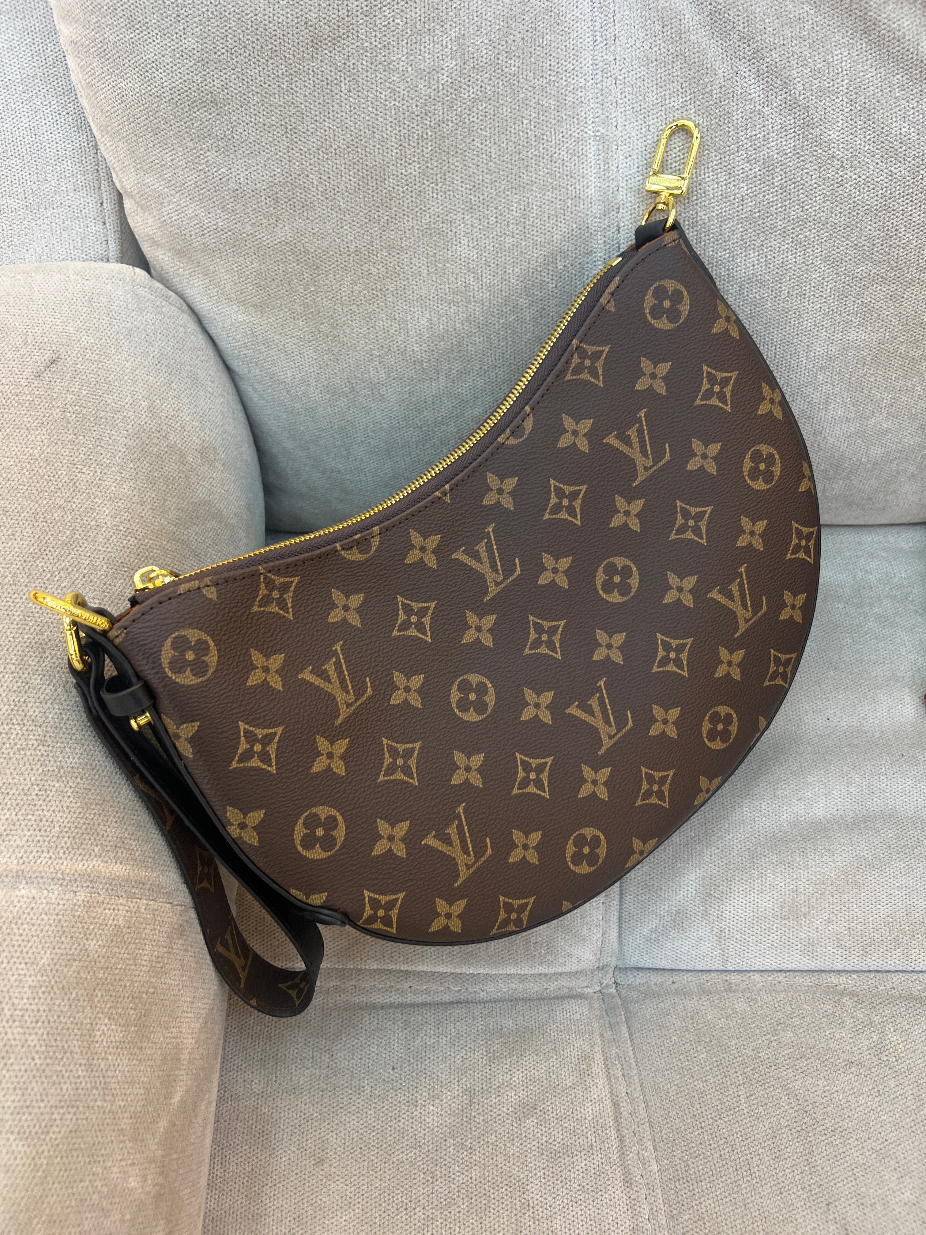 Louis Vuitton Lv monogram Cookie