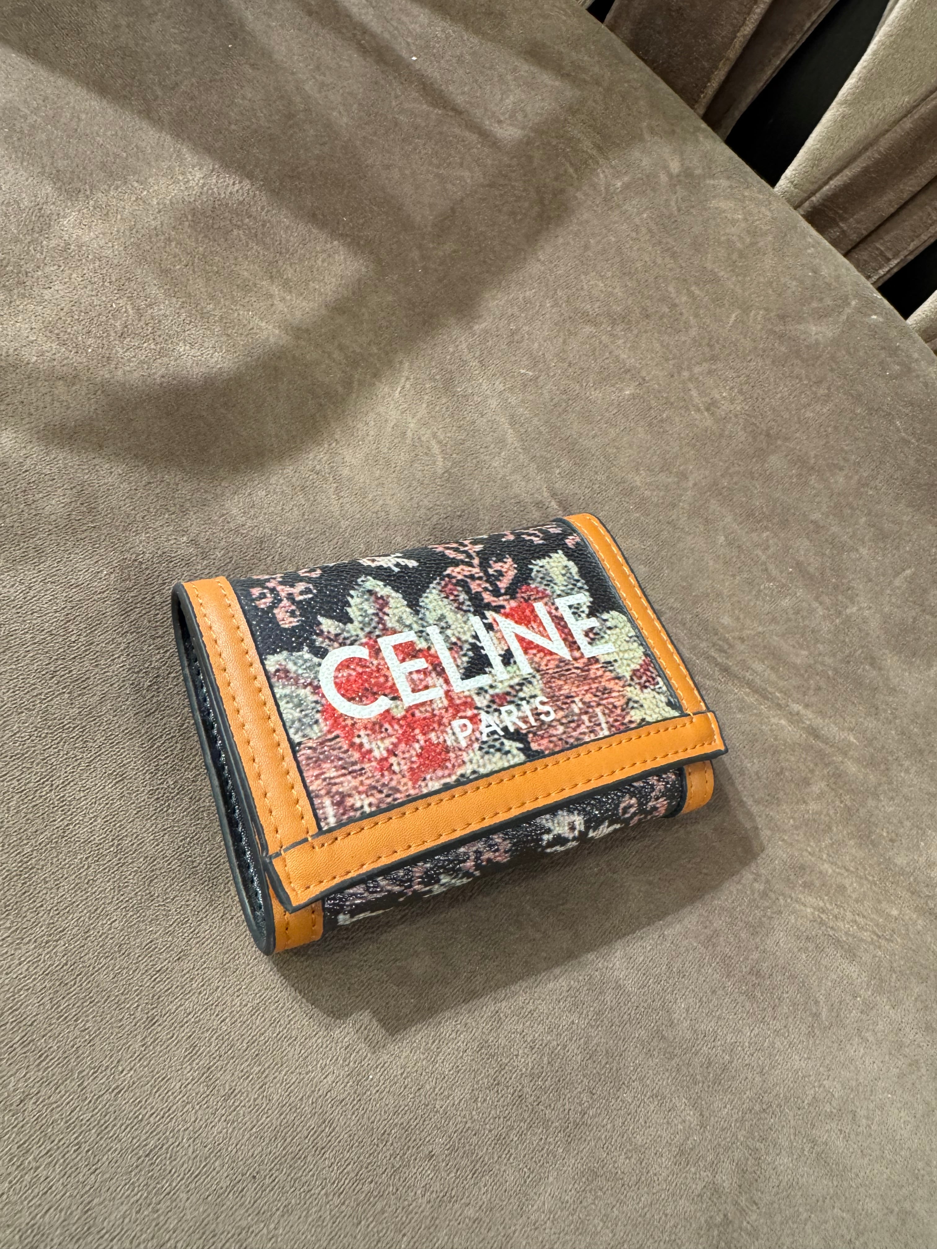 CELINE
