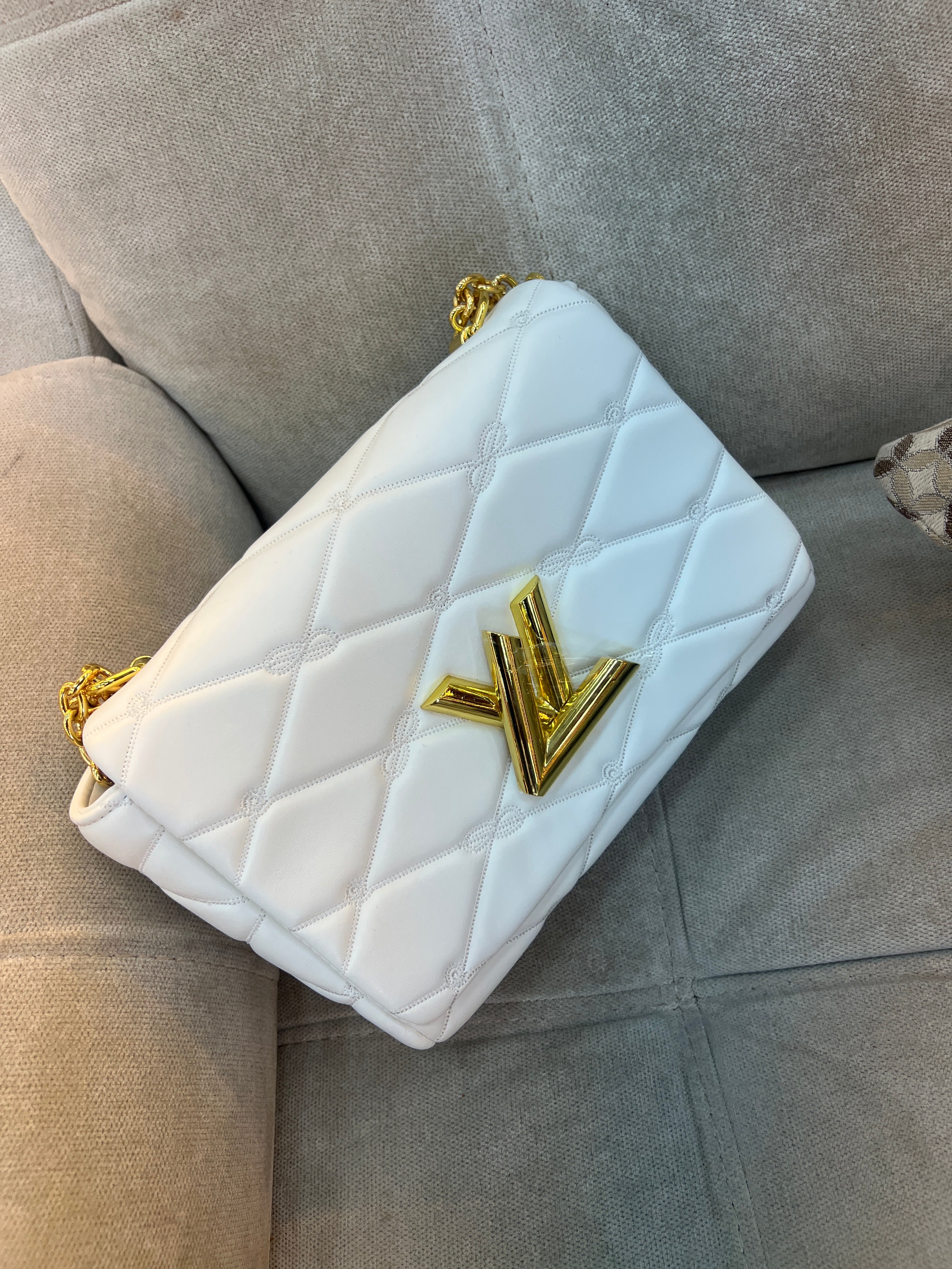 louis vuitton LV reasonable