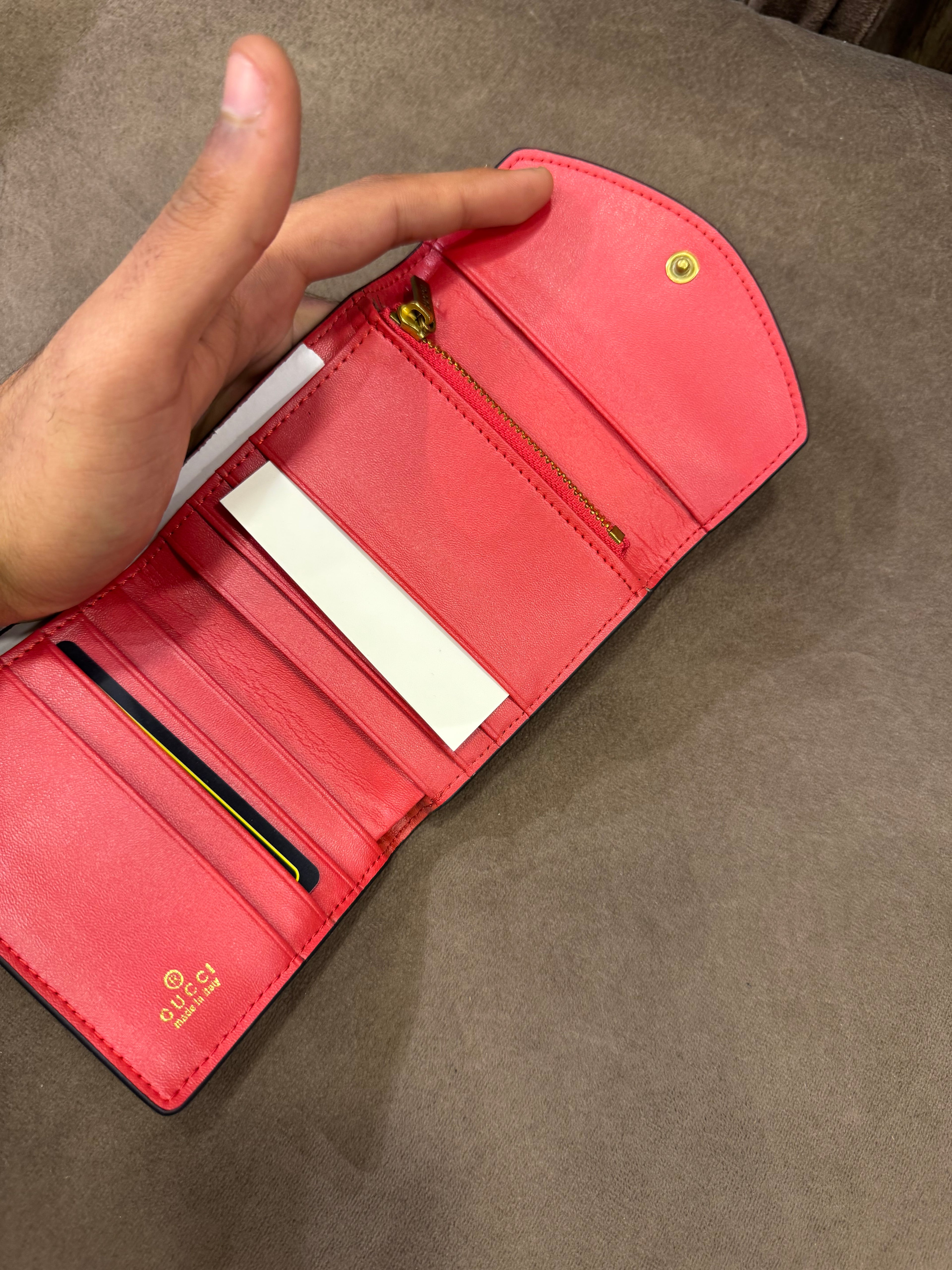 GUCCI