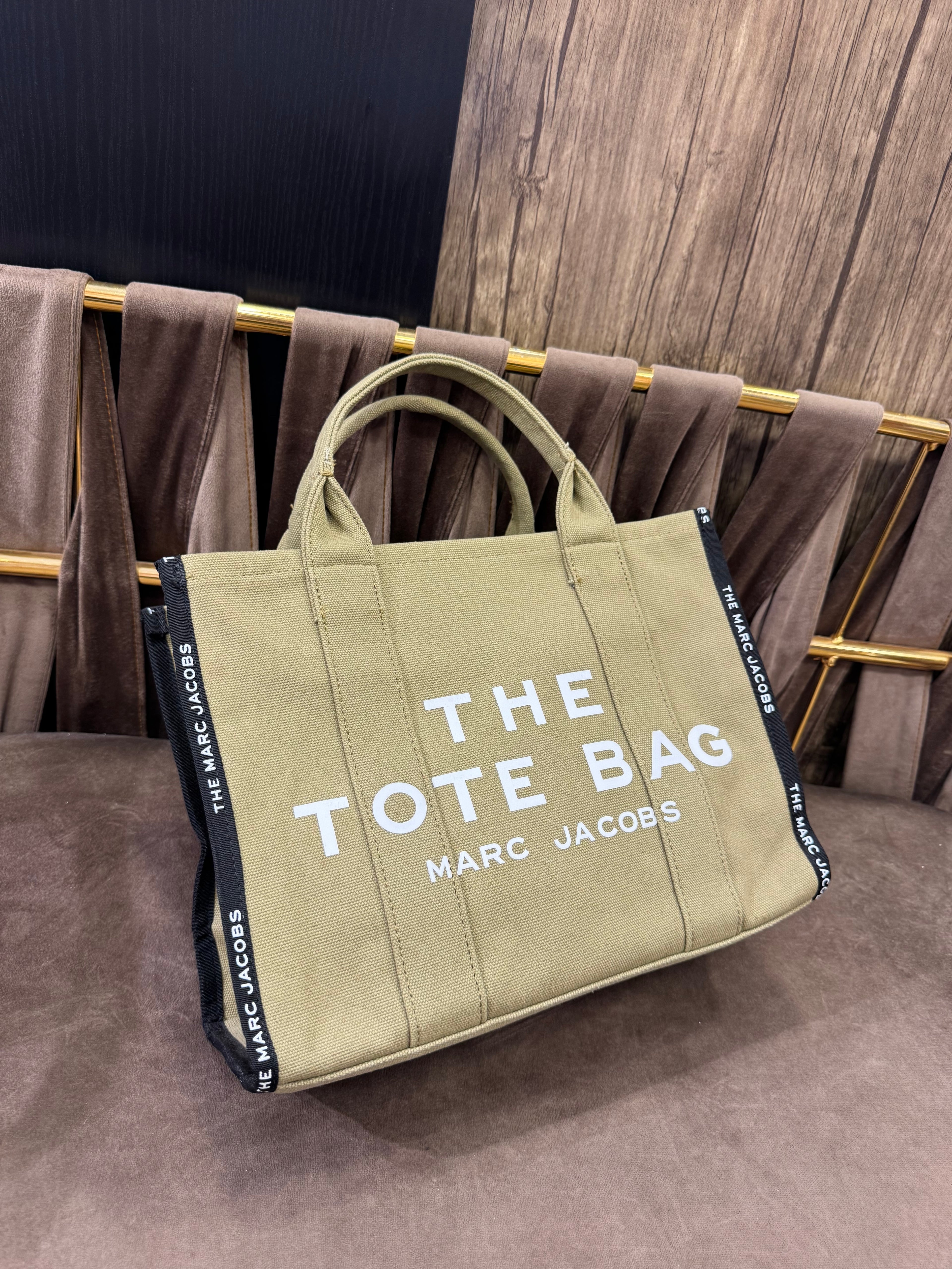 Marc Jacobs The Tote Bag