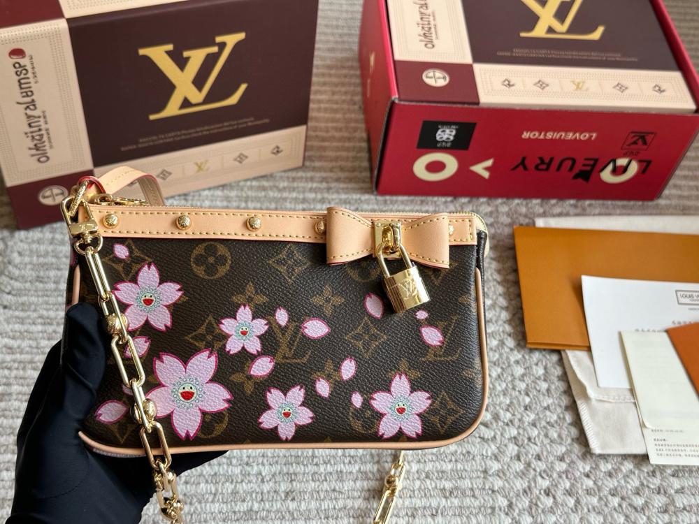 Louis Vuitton LV x Takashi Murakami Cherry Blossom Pochette M13666