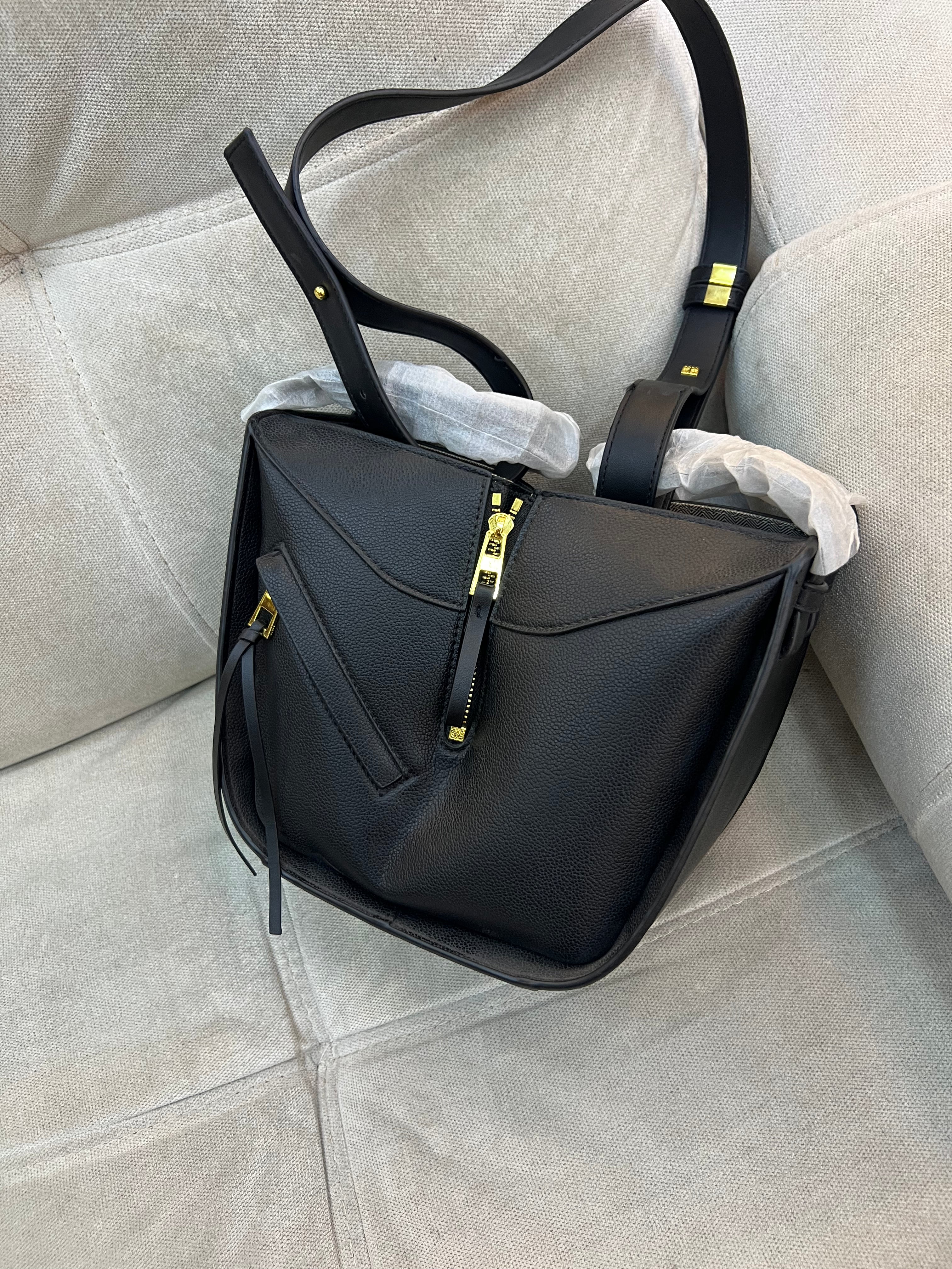 Loewe Hammock Compact bag