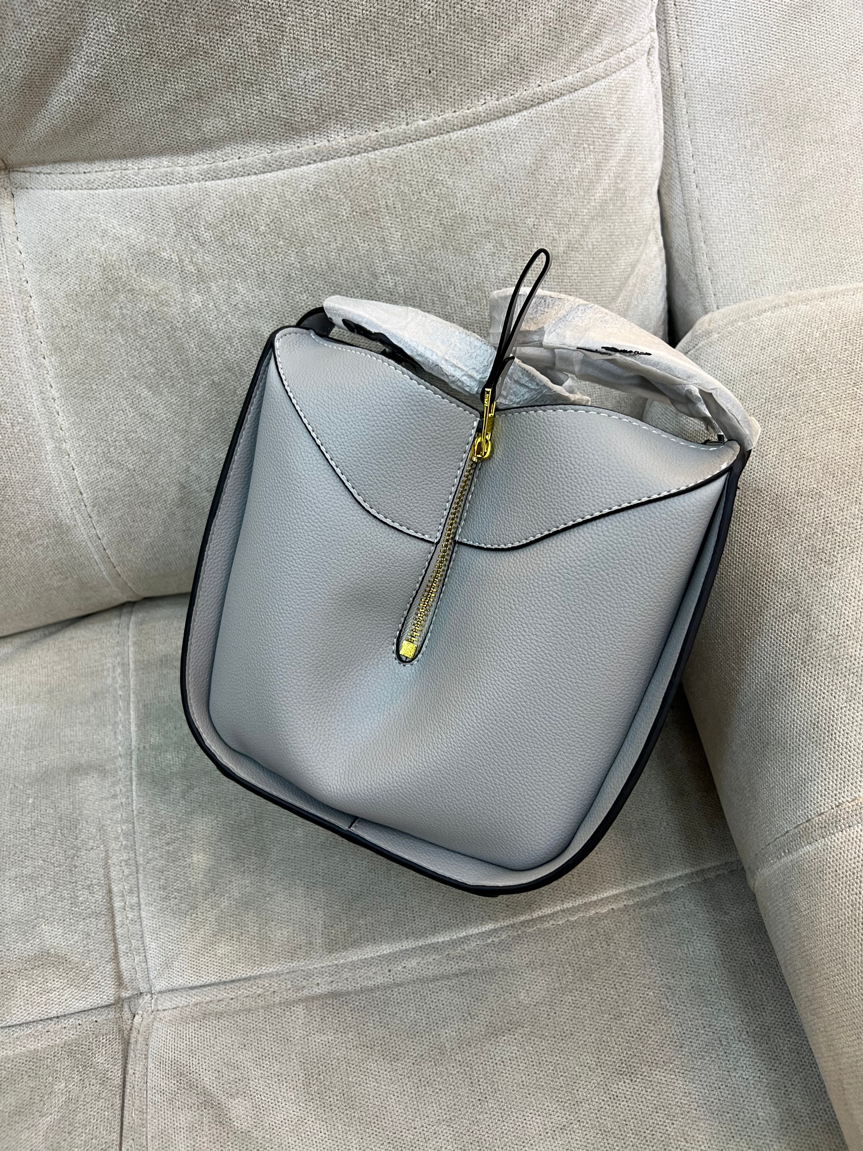 Loewe Hammock Compact bag