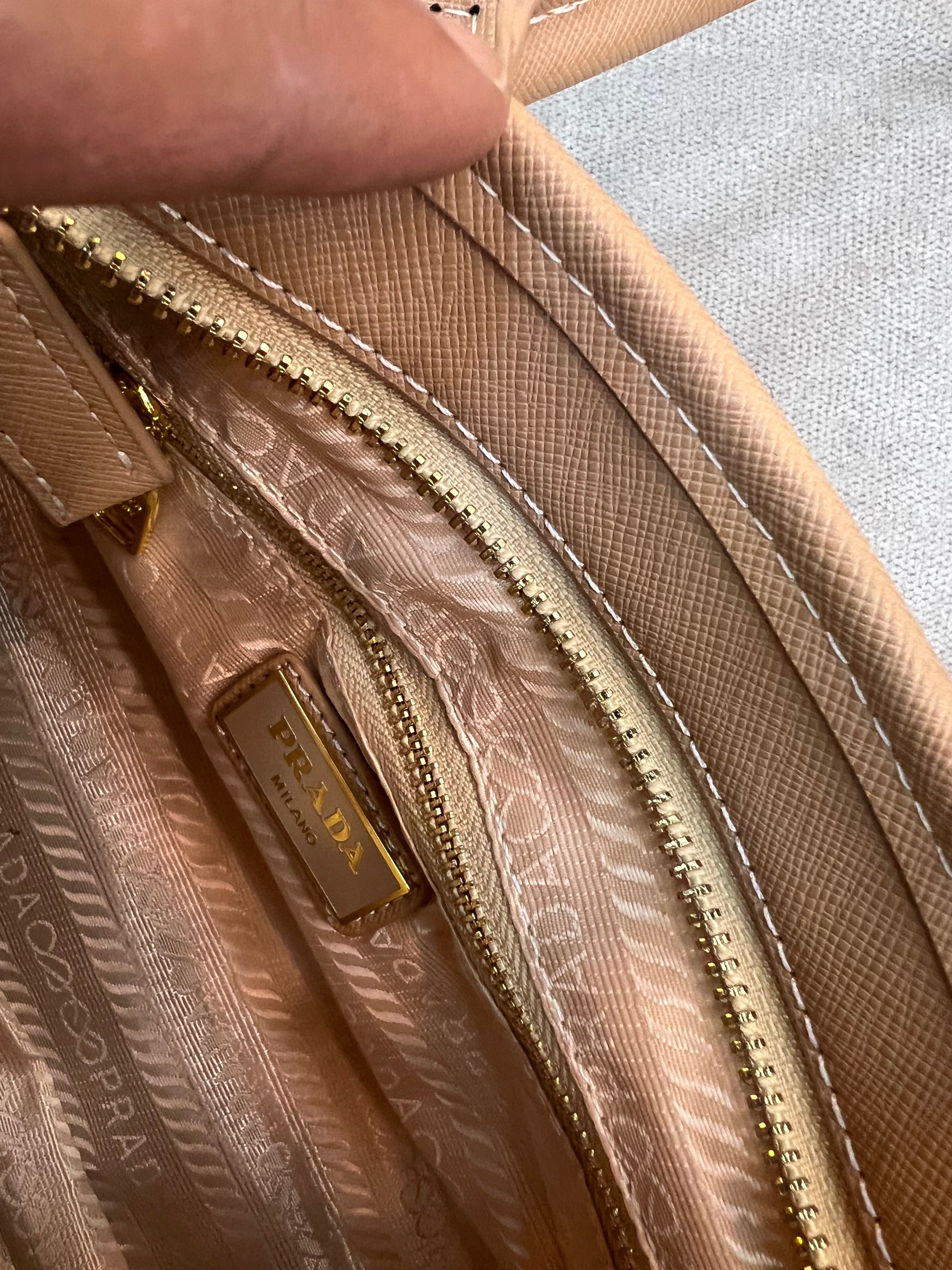 Prada Bonnie handle bag