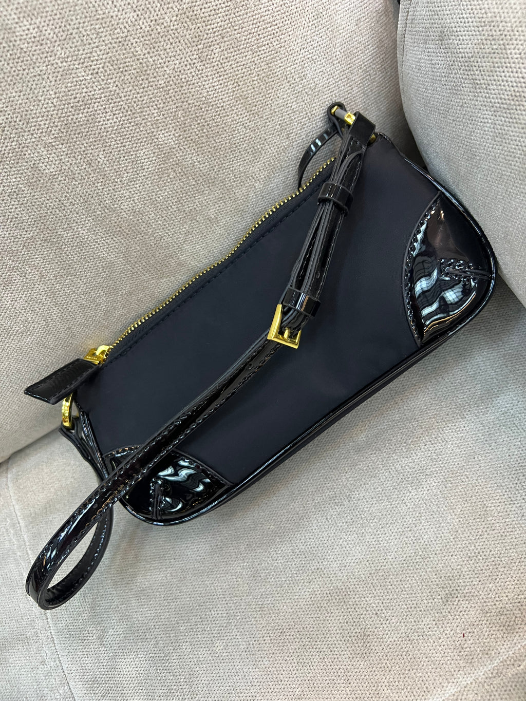 Prada Re-Edition 2002 shoulder bag