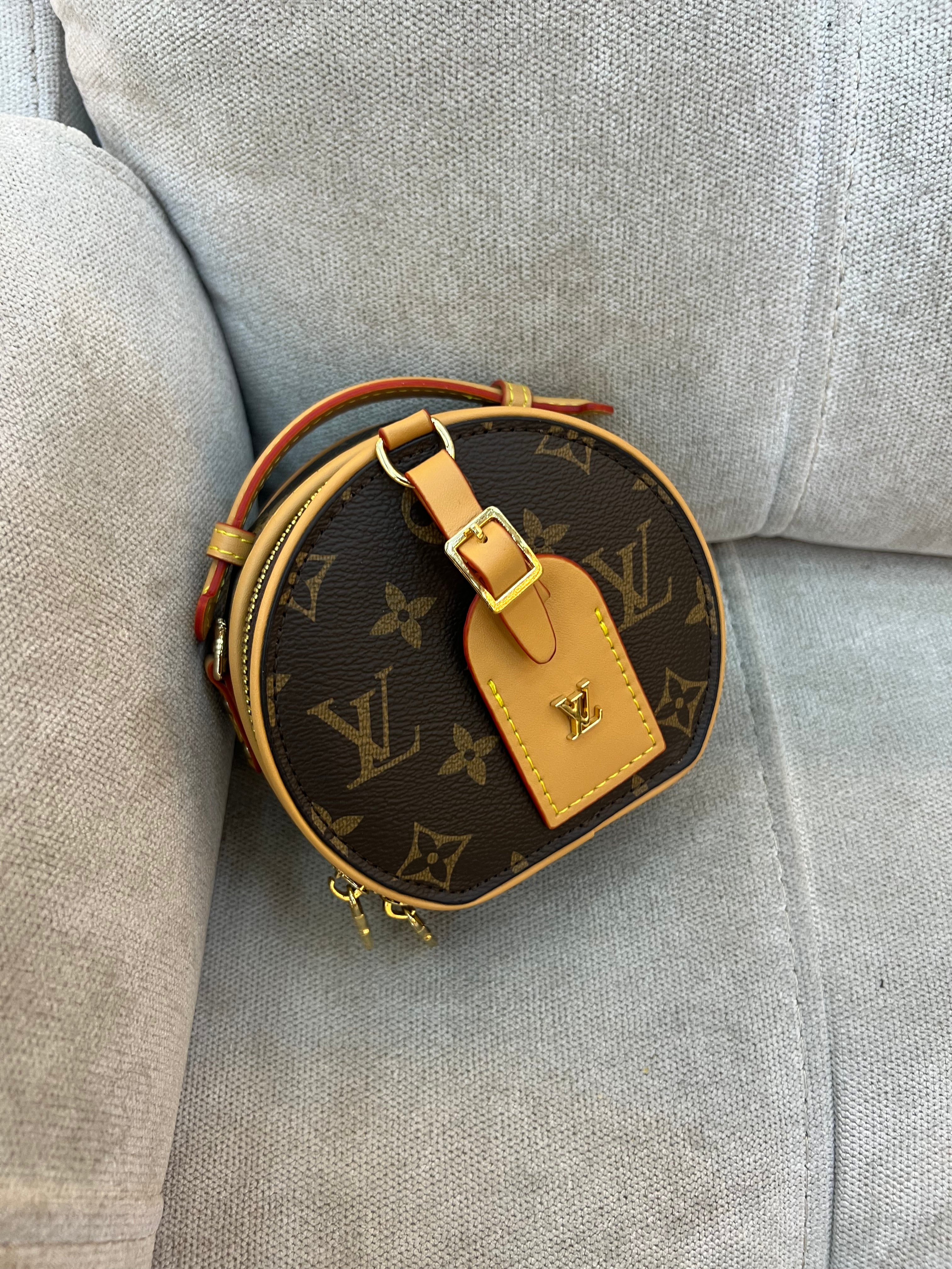 louis vuitton LV Mini Boite Chapeau